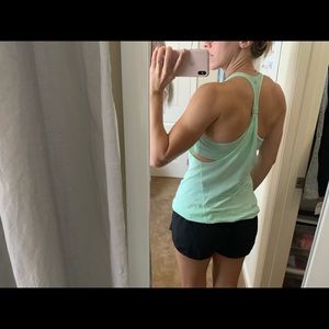 Lululemon  tank tops